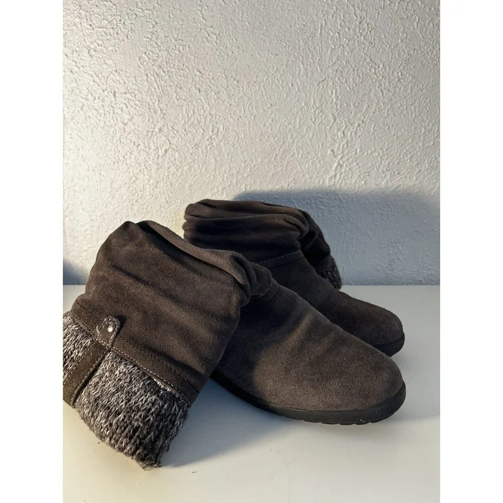 Cougar Vicari Suede Knit Collar Ankle Boots - Chocolate Brown Size 8M